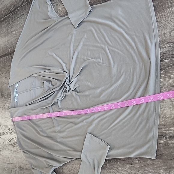 Helmut Lang 100% Modal Scala Draped Cowl Neck Long Sleeve Top in Fog Taupe - Picture 4 of 7